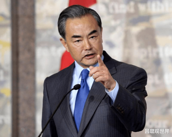 配资平台提供咨询 王毅外长眉头紧锁，对邻国表态毫不客气，中方战机已飞至危险地带